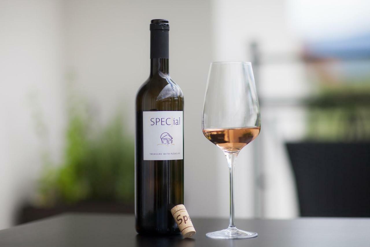Design & Wine Vila Special Bled Exterior photo